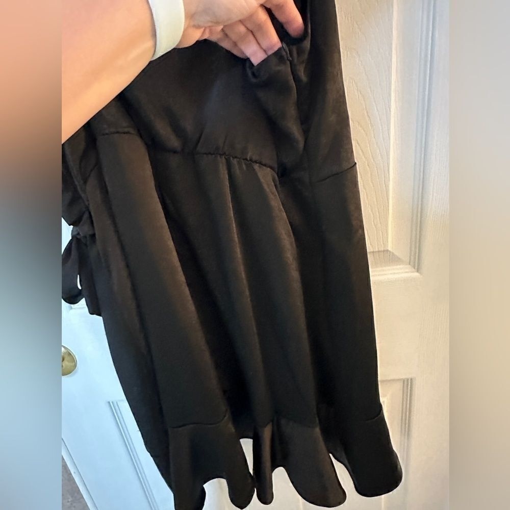 Wild Fable Black Satin Ruffle Bottom Short Dress Size L - Picture 5 of 11